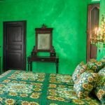 5 Dolce e Gabbana vendono la villa di Stromboli: oltre 500 mq, 7 suite, 9 bagni e affaccio da sogno sul mare