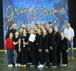 031A 74 50 Successo per il 3° concorso Gran Premio della Danza