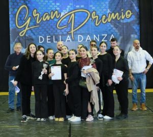 039A 74 77 Successo per il 3° concorso Gran Premio della Danza